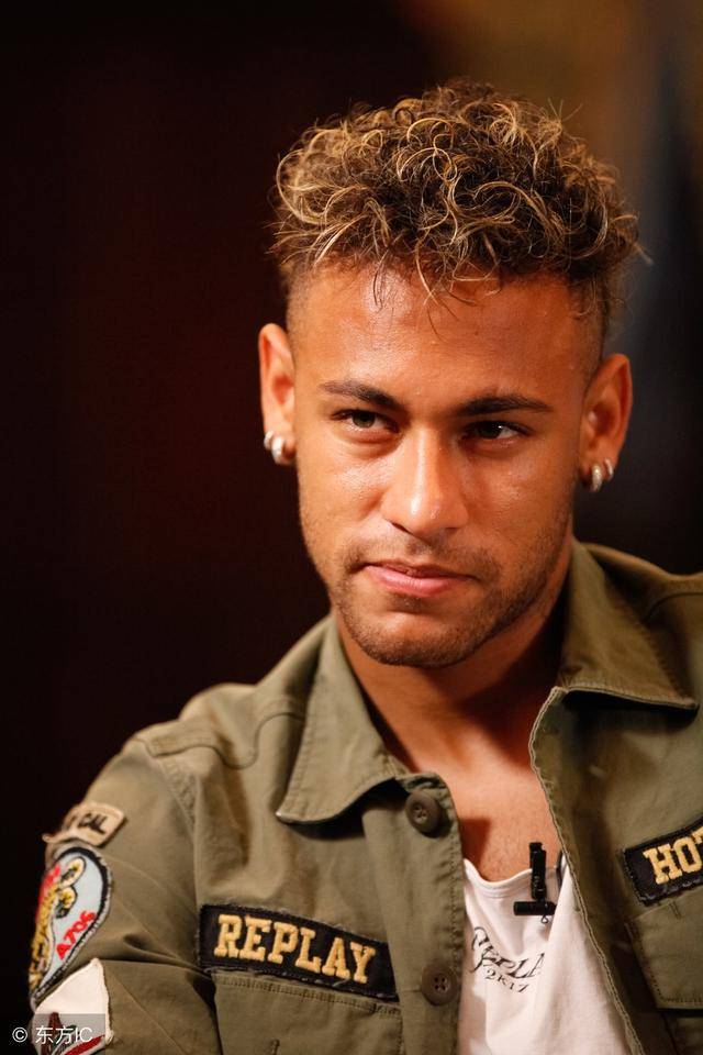 他仍保持着 他仍保持着