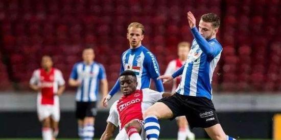 这给了沃克 这给了沃克