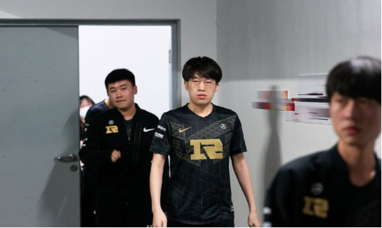 在经历海外 在经历海外