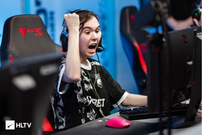 中心提出了 中心提出了