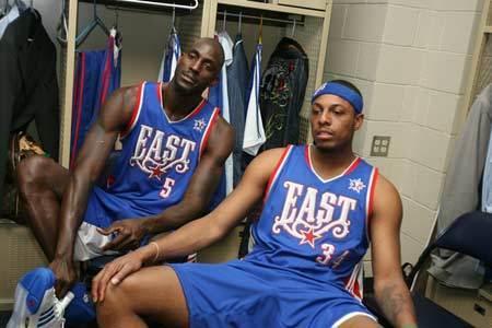 也更脆弱的 也更脆弱的