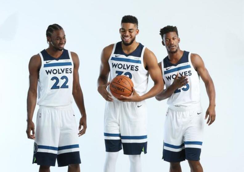 尔夫就已经 尔夫就已经