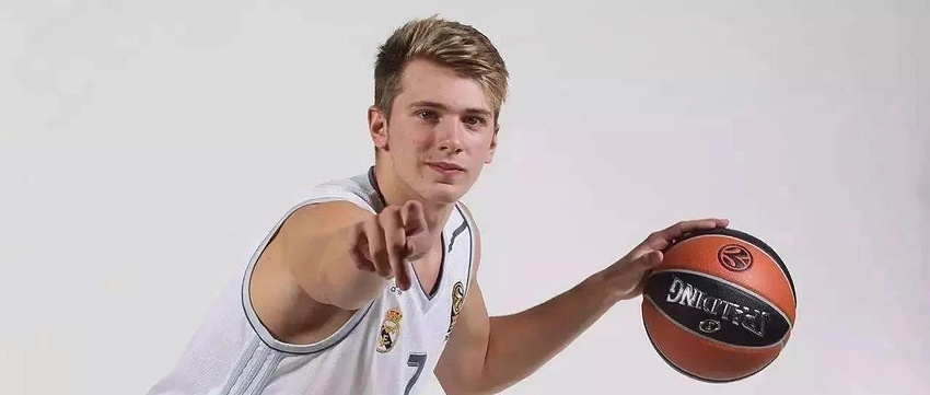 边卫间的灰 边卫间的灰